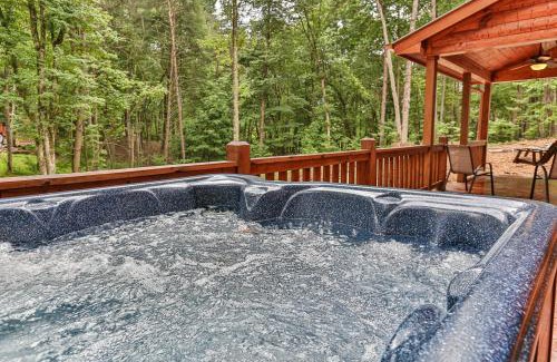 Mineral Bluff House | COE-Z Cabin Escape - Beautiful, spacious ranch style cabin with Three King Bedrooms.