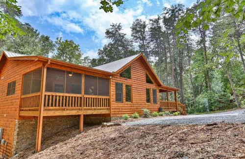 Mineral Bluff House | COE-Z Cabin Escape - Beautiful, spacious ranch style cabin with Three King Bedrooms.