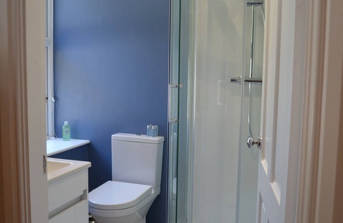 Gwynedd- Snowdonia Hotel | Coed-Y-Fron Guest House