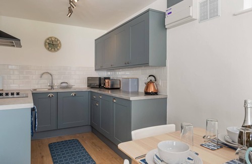 Saundersfoot Apartment | Coedrath Park 20 - Modern Apartment Close to the Beach