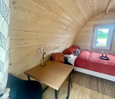 Bridgend Apartment | Coedydd - Woods