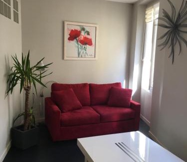 Antibes Old Town Apartment | Coeur Vieil Antibes Plages à Pied