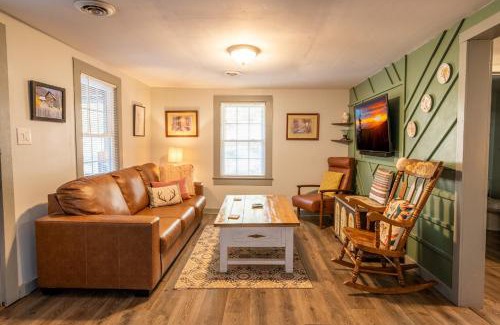 Sevierville House | Coffee Cottage By Avada Properties