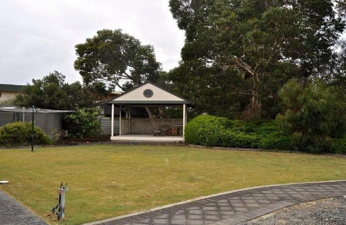 Lake Wangary House | Coffin Bay Retreat - A Top Notch Property with Great Views and Family Spaces