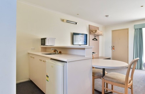 Coffs Harbour Hotel | Coffs Windmill Motel