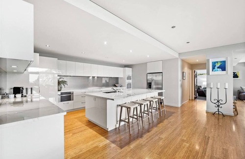Yallingup Siding House | Cohala Luxe Hillside Retreat with Theatre and Garden