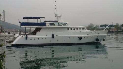 Bocca di Magra-La Ferrara Boat Rental | Cohete Boat