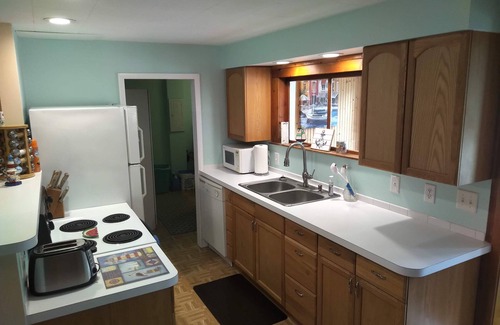Pentwater House | "Coho Cottage" Village of Pentwater