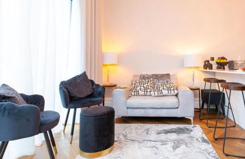 Pontcanna Apartment | Cohost Partners Charming 2BR in Cardiff with Parking