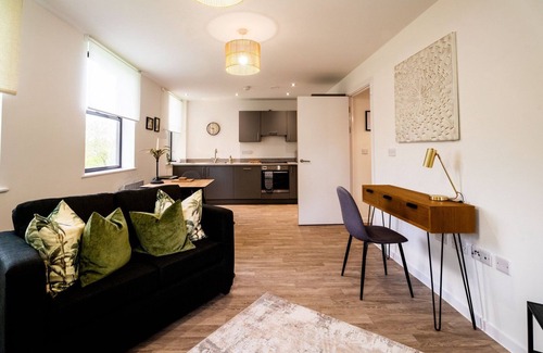 Taunton Apartment | Cohost Partners Modern Cardiff Retreat