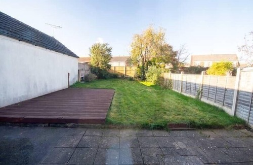 Henbury House | Cohost Partners | Stylish 3BR Retreat Near Bristol