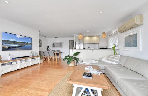 Corlette House | Cois Farraige - Beside the Sea "Irish"