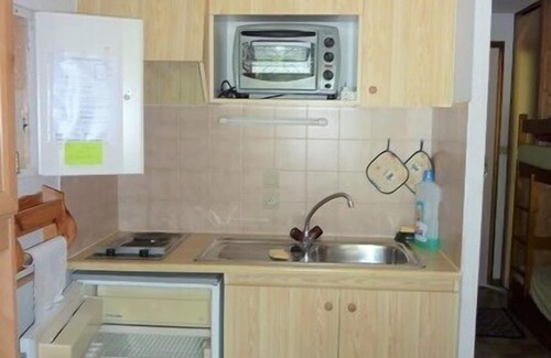 Station de Drouzin le Mont Apartment | COL-DRO-B10 : Studio, starting from the hiking trails