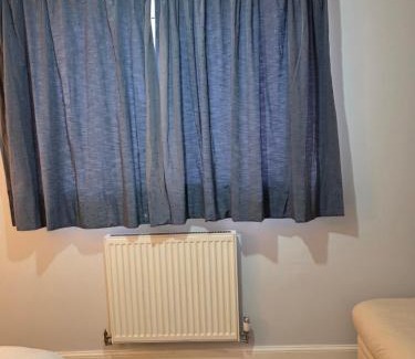 Colchester House | Colchester chill x1