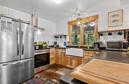 Andover House | Cold Brook Camps North - Right on Cupsuptic Lake!