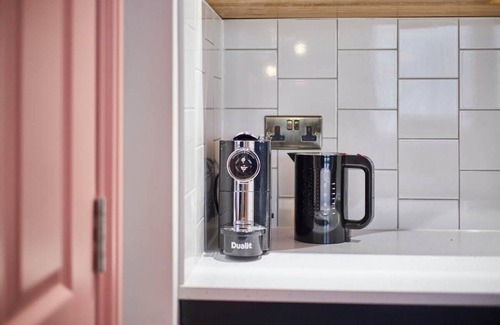 Wooler Apartment | Cold Law @ Arlington House Hotel: Self Check-In Suites