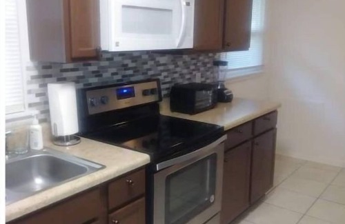 Northeast Pensacola House | Coldsprings Retreat - Relax and Enjoy Pensacola!