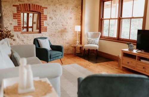 McLaren Vale House | Cole-Brook New Cottage - McLaren Vale