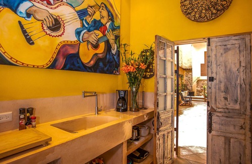 Alta Vista Villa | Colibrí - Old Town Staffed Villa With Views and Rooftop Pool