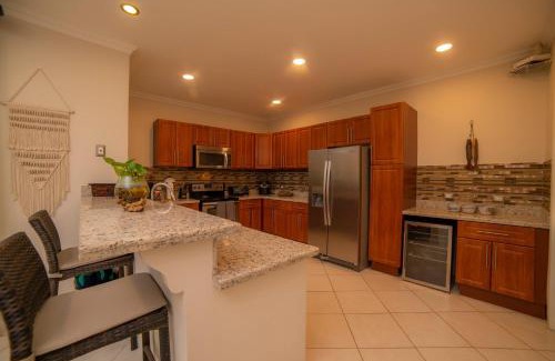 Herradura Apartment | Colina 8F 2 bdr Garden View in Los Suenos