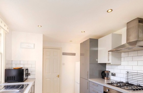 Merchiston Apartment | Colinton Garden Cottage | Private Edinburgh Hideaw