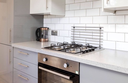 Merchiston Apartment | Colinton Garden Cottage | Private Edinburgh Hideaw