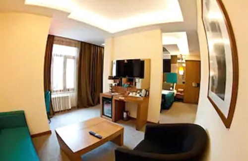 Asmali Mescit Hotel | Collage Pera Hotel - Special Class