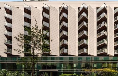 Isle of Dogs Apartment | Collection No7 Baltimore Wharf