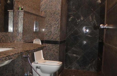 Ramnagar Hotel | Collection O 70303 Blue Sapphire