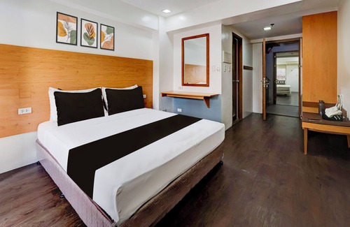 Valenzuela Hotel | Collection O BRBlock Boutique & Residences, Santa Cruz Olympia, Makati