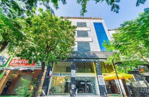 Phu My Hung Hotel | Collection O Cozy 5 Hotel - Near SECC