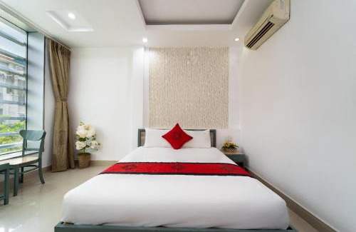 Phu My Hung Hotel | Collection O Cozy 5 Hotel - Near SECC
