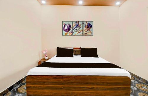 Phulpur Hotel | Collection O Jhusi Station Rajaram Singh Blessing Garden