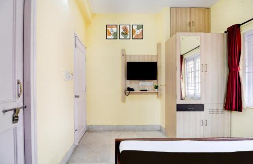 Kolkata Hotel | Collection O Jyotirindra Nandi Metro Station Kolkata Formerly Hotel Manurama