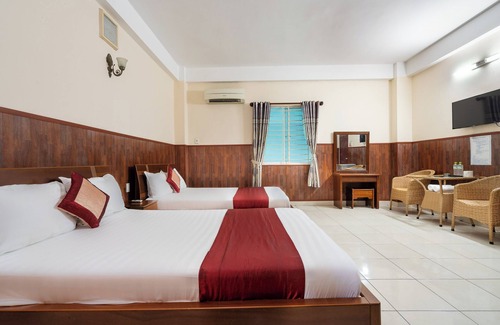 Binh Chanh Hotel | Collection O Nam Phuong Hoang Hau