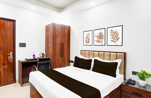 Noida Hotel | Collection O Sector 63A Noida Formerly Peacock Residency