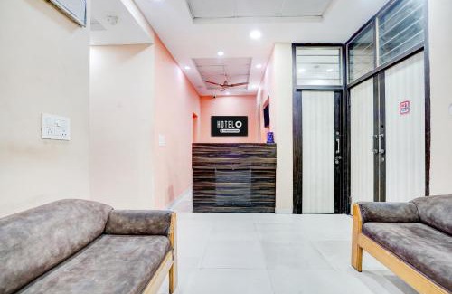 New Delhi Hotel | Collection O Shalimar Bagh Metro Station Formerly Devisa Residency