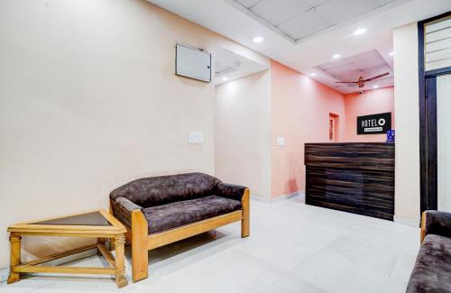 New Delhi Hotel | Collection O Shalimar Bagh Metro Station Formerly Devisa Residency