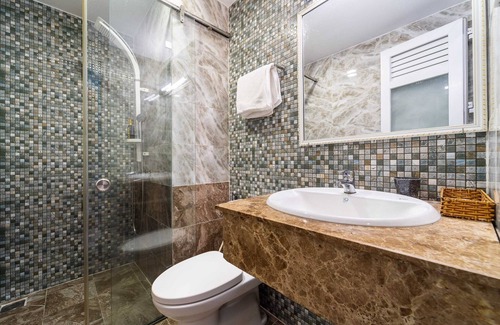 Binh Chanh Hotel | Collection O Sunrise Hotel Trung Son Near Lotte Mart