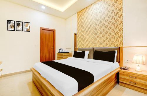 Taj Ganj Hotel | Collection O Taj East Metro Station Formerly Prem Villas Home Stay
