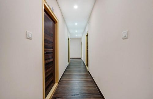RR Nagar Hotel | Collection O UTSAV GRAND