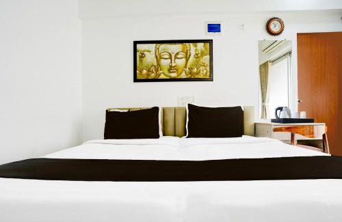 Thane West Hotel | Collection O Viviana Mall Thane West Formerly Athithi Stays