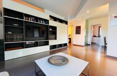 Castelnuovo Magra Villa | -Colline del Sole- Sauna & Free Parking -