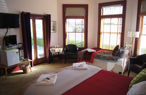 Nelson Bed & Breakfast | Collingwood Manor