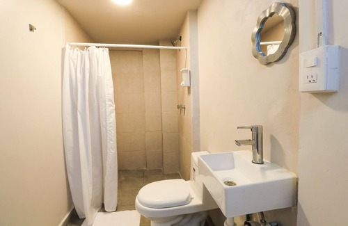 Roma Sur Hotel | Colmena Hotel CDMX Suites Roma