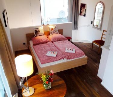 Weiss Apartment | Cologne Country Lodge