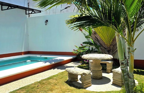 Granada House | Colonial Charm in Granada With private pool Near to City's HeartnFamily Friendly