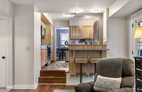 Waukazoo Woods House | Colonial Cottage with Hot Tub & Sauna