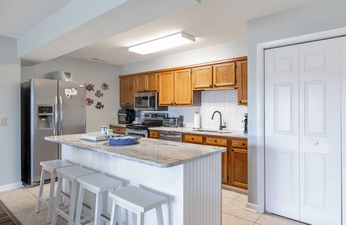 Indian Beach Condo | Colony By the Sea 307 - Oceanside Condo, 2BR, 2BA, Community Pool!
