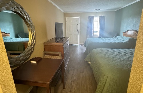 Camden Hotel | Colony Inn